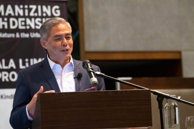 Datuk Md. Shah Mahmood, Group CEO, KLCC Holdings Sdn Bhd, recounts the incredible journey of the Kuala Lumpur City Centre and Petronas Towers to put Malaysia on the world stage, while forming a new central park for citizens and visitors.