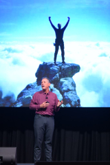 David Gottfried, Chief Global Impact Officer for Blue Planet Systems, in his closing plenary presentation inspires attendees to think about “Plan L” – as city-makers, what is the legacy we want to leave behind?