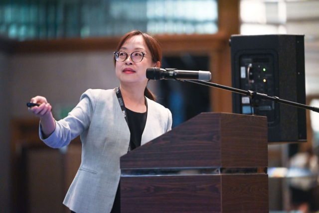 Winnie Kwan, Partner, LERA Consulting Structural Engineers, describes the complex engineering and optimization needed to bring the 678.9-meter Merdeka 118 into reality.