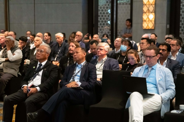 Audience members listened intently to the riveting presentations by the speakers in Session 2, “Challenges for Vertical Urbanism in Malaysia.”