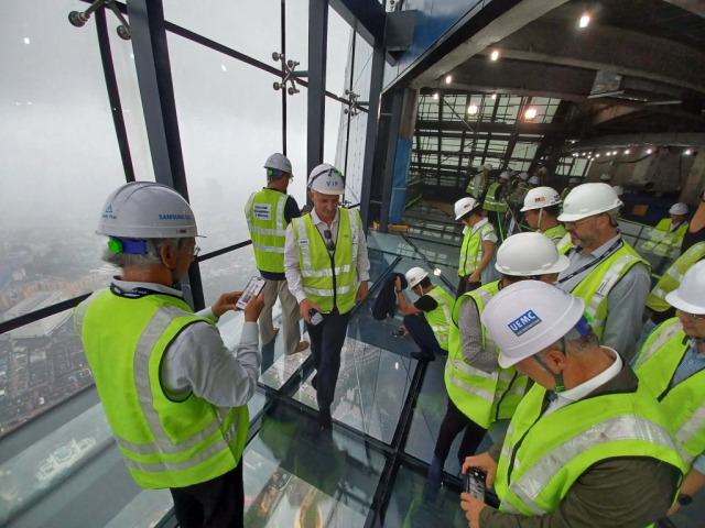 Merdeka 118 Off-Site Program: Attendees toured the almost complete Merdeka 118, designed by architecture firm Fender Katsalidis. The building hosts Grade-A office space, a luxury hotel, and Southeast Asia’s highest observation deck. Image: Daniel Safarik