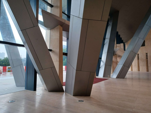 Merdeka 118 Off-Site Program: Attendees toured the almost complete Merdeka 118, designed by architecture firm Fender Katsalidis. The building hosts Grade-A office space, a luxury hotel, and Southeast Asia’s highest observation deck. Image: Daniel Safarik